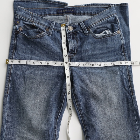 Rock & Republic Embroidered Boot Cut Jeans Size 8 - Picture 6 of 7